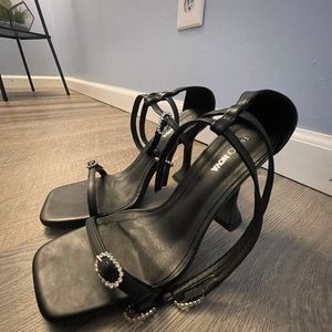 Cute Fashion Nova Heels.